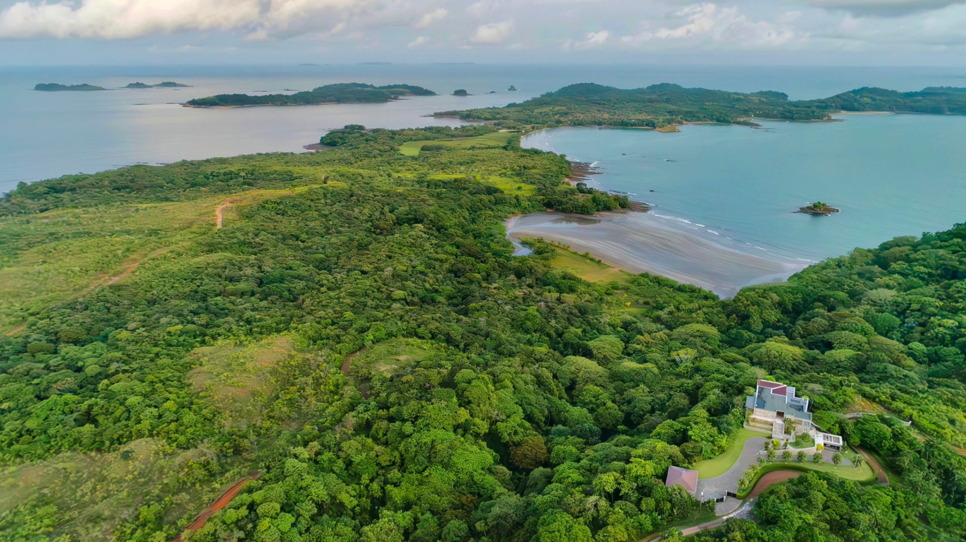 Signature coastal estate overlooking the bay