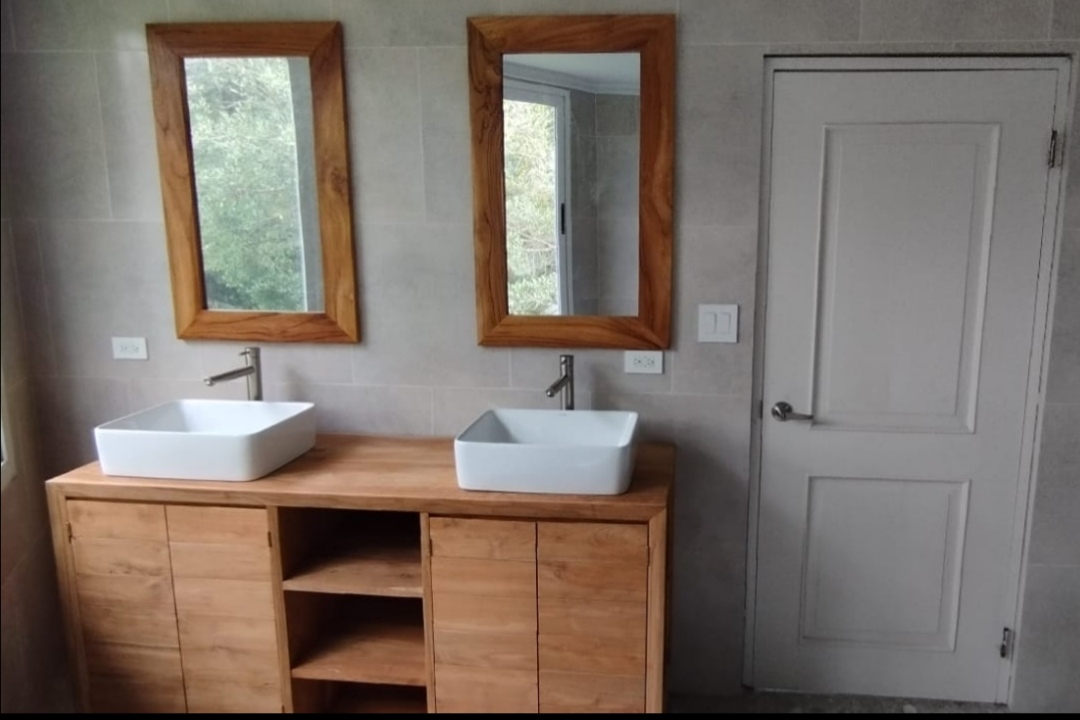 Custom Teak & Ceramic bathroom, Boquete, Chiriqui Province.