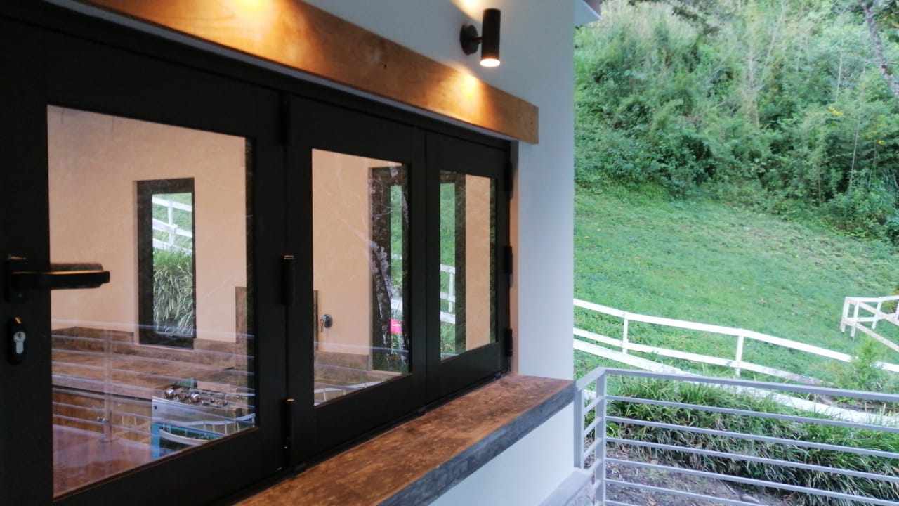 Concrete & Glass Residence — image 6