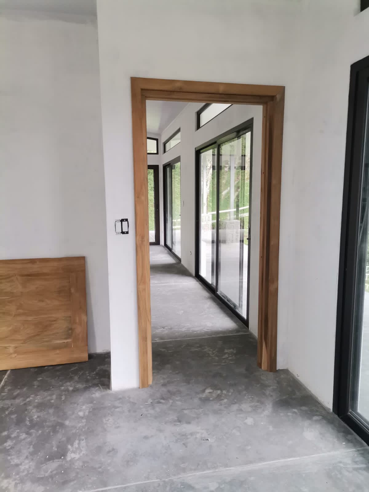 Concrete & Glass Residence — image 7