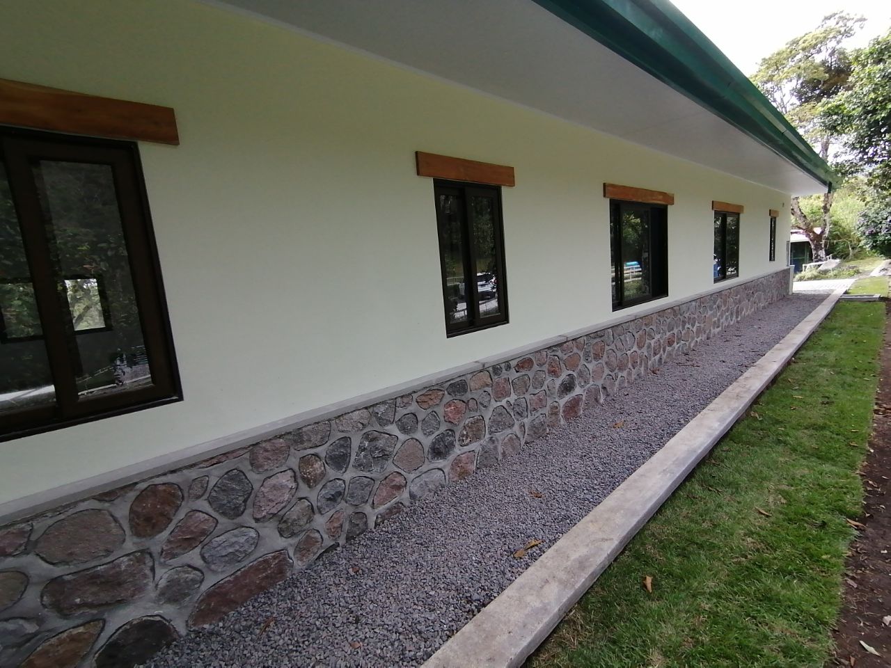 Facade finish