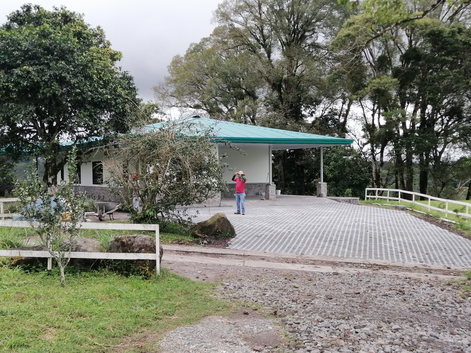 Concrete & Stone Residence — image 6